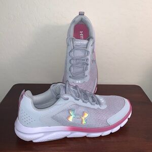 UNDER ARMOUR BRAND NEW SIZE 11 CHARGED ASSERT ATHLETIC SHOES